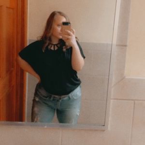 Meet your Posher, Adriana